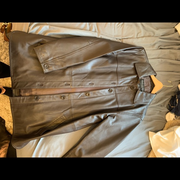 Leather jacket - Picture 1 of 1